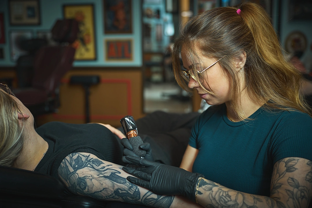 Ink & Dagger Tattoo photograph by Kevin Blackwell (23 of 25)